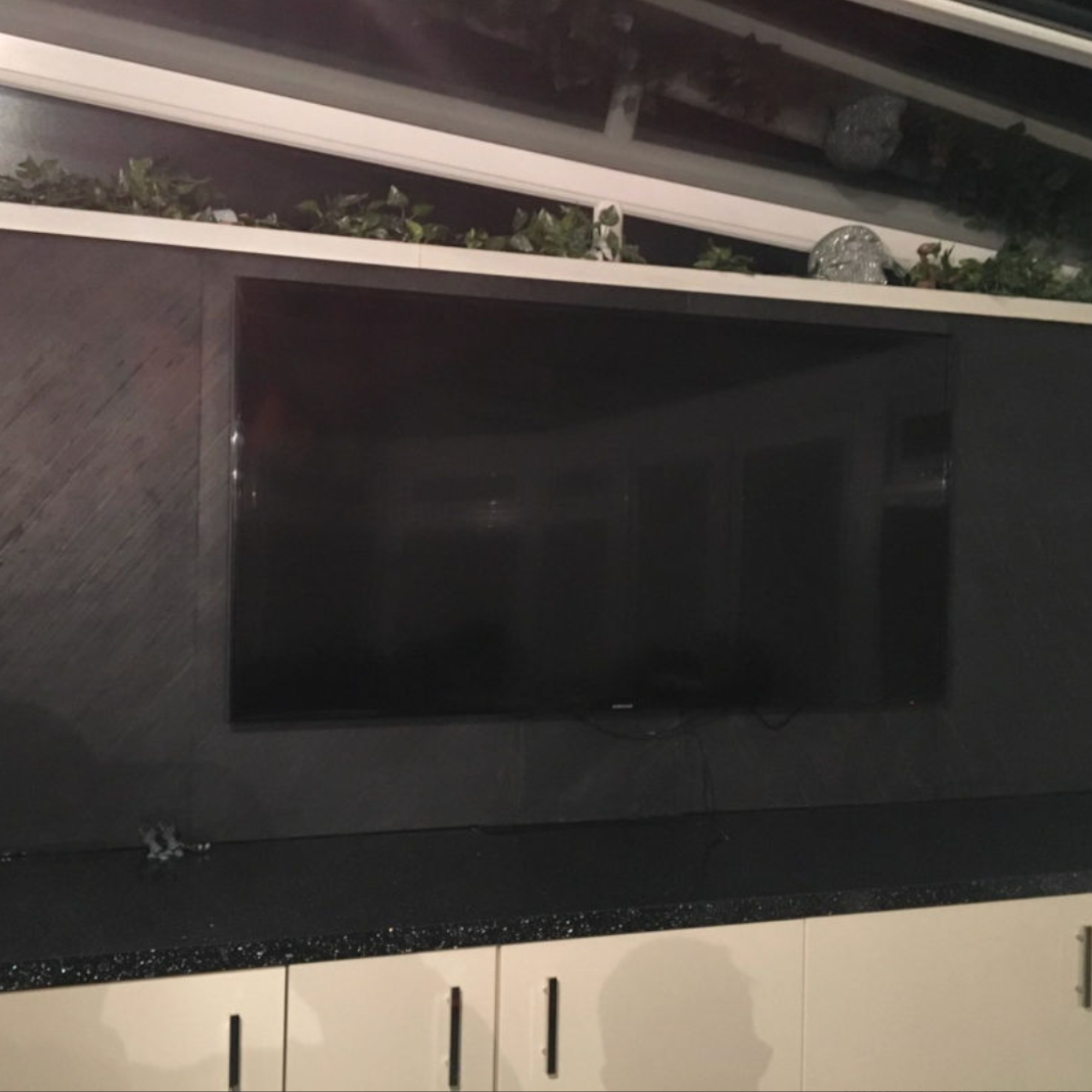 VeloStone™ Line Black Natural Stone Wall Panel - 290cmx122cm