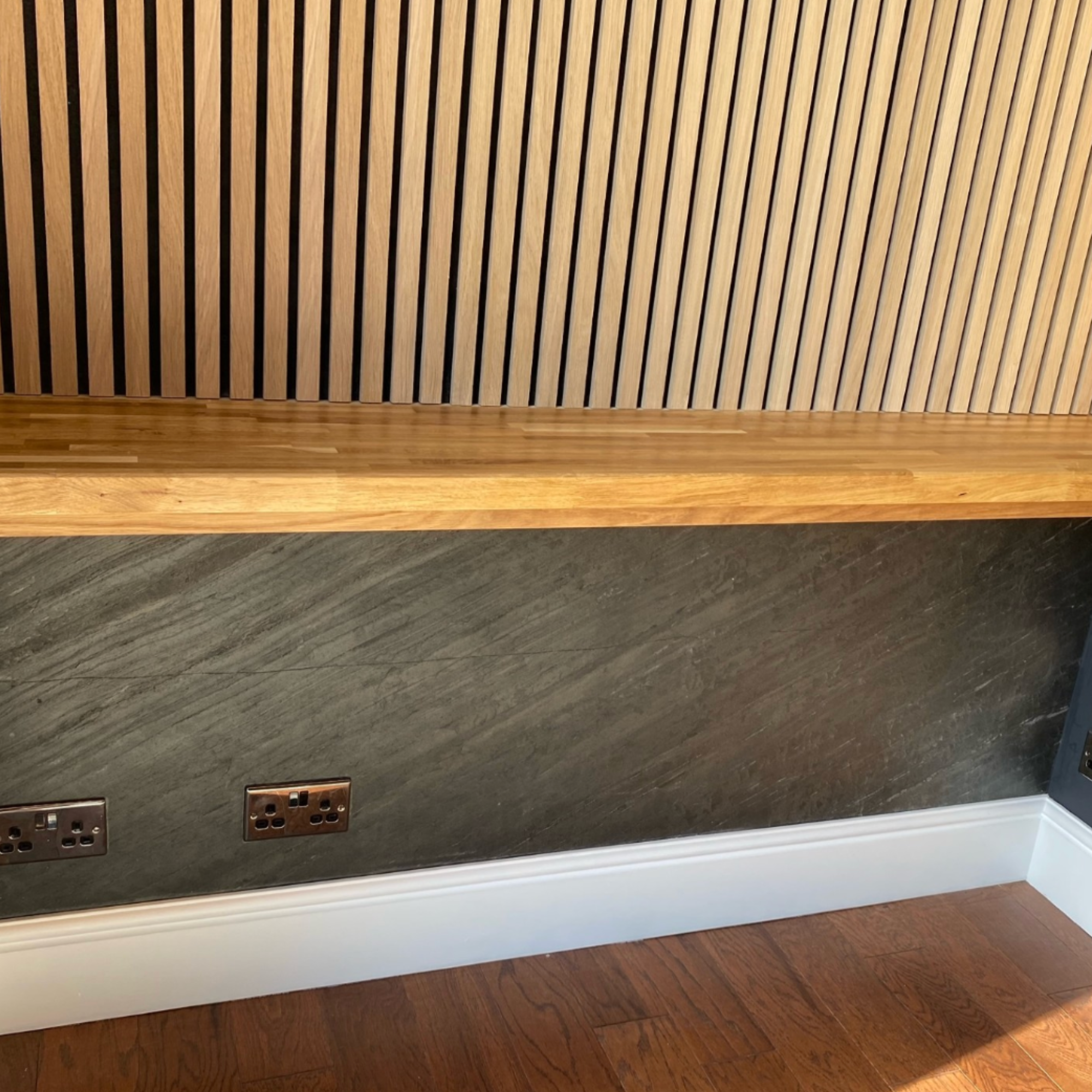 VeloStone™ Line Black Natural Stone Wall Panel - 290cmx122cm